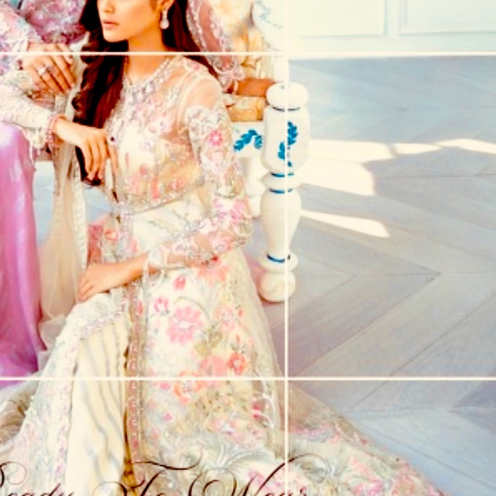 Republican wear suffuse dress